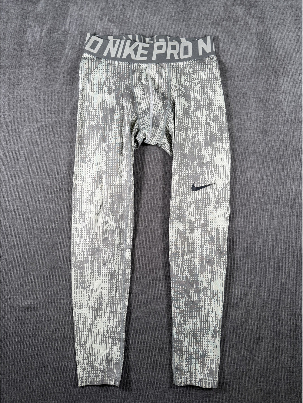 Nike Pro Gray and White Patterned Compression Leggings Size Medium